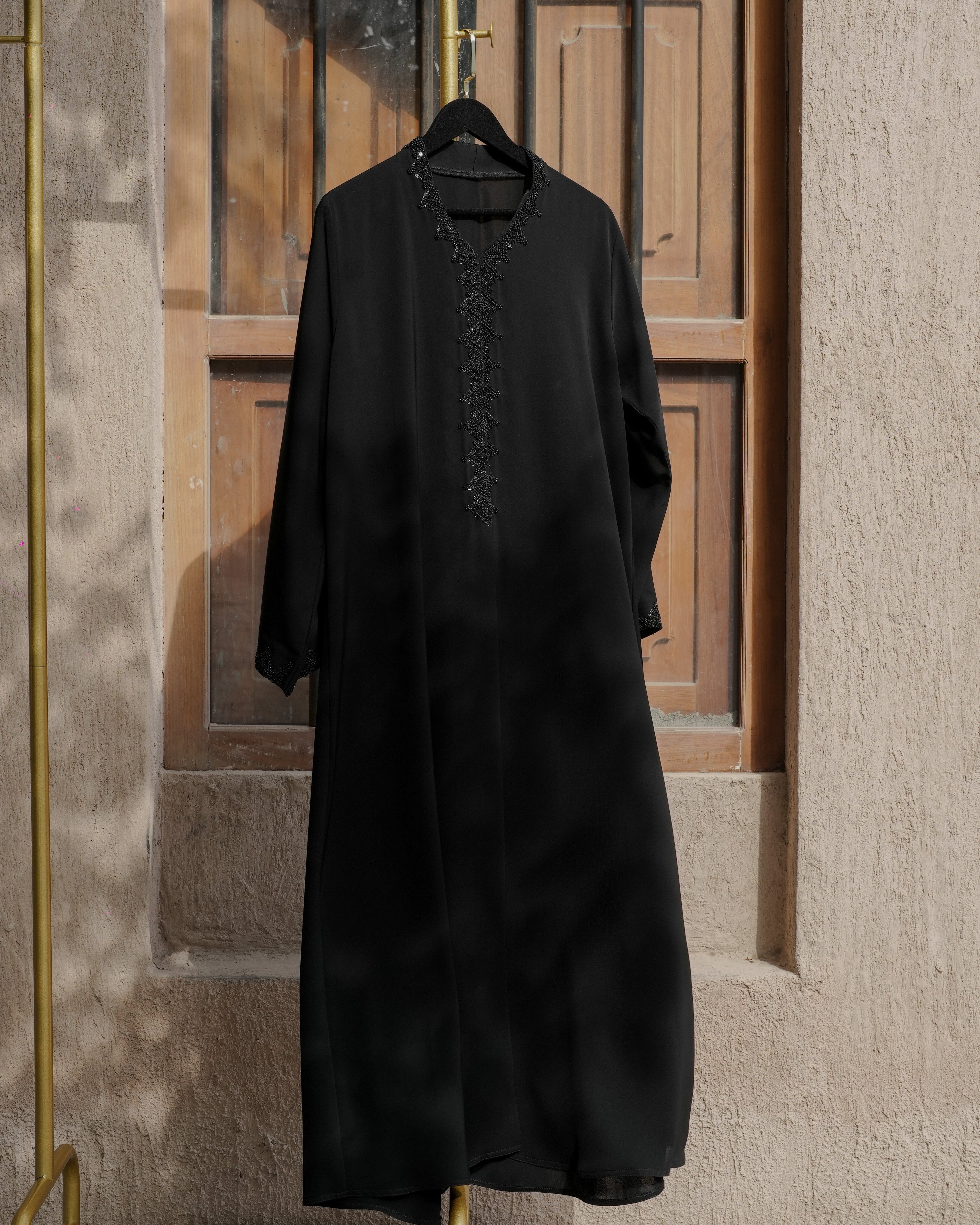 The Art of Handmade Abayas: Dubai Craftsmanship Behind Faye Modesty